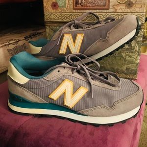 Women’s New Balance Tennis Shoes